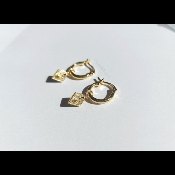 Gold celestial earrings - Picture 4 of 5